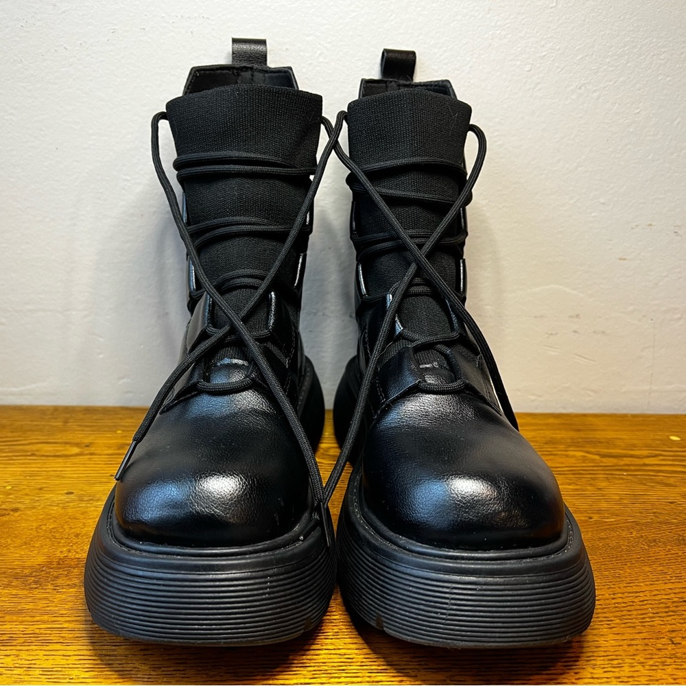 *SOLD* Basso combat boots.